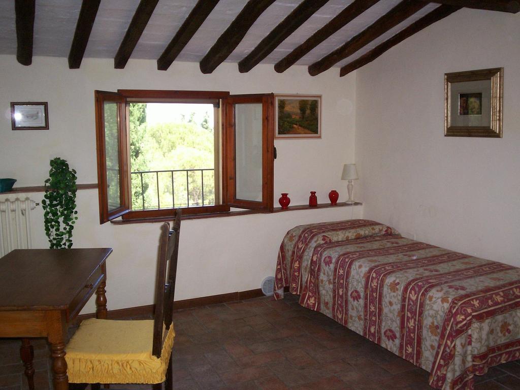 Podere Il Caggio Rooms San Gimignano Habitación foto