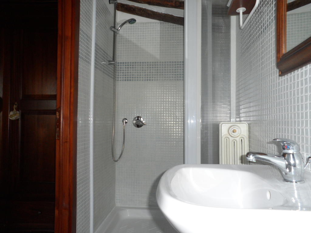 Podere Il Caggio Rooms San Gimignano Habitación foto